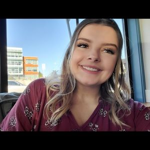 Meet your Posher, Natalie